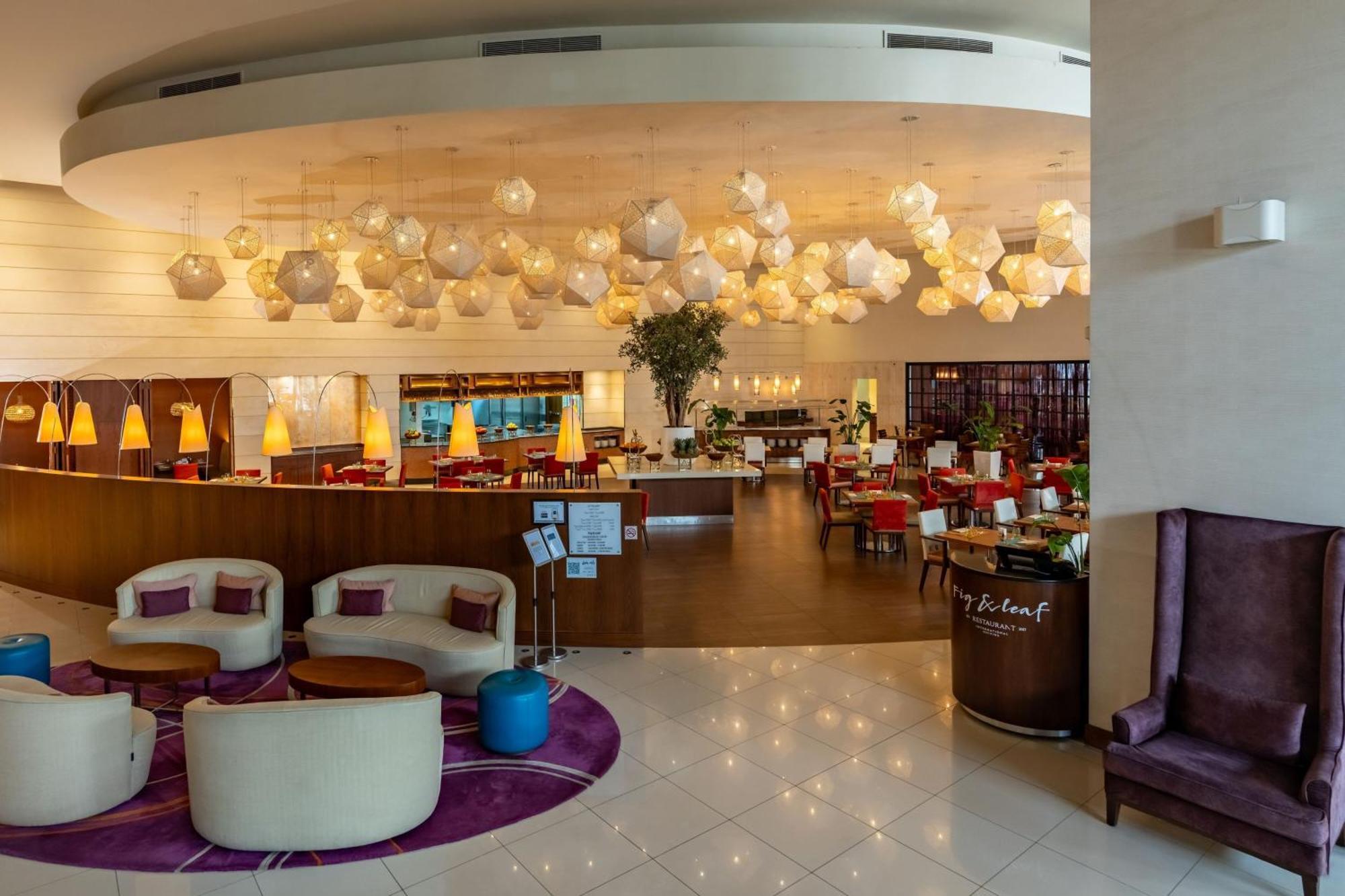 Courtyard By Marriott Riyadh Olaya Bagian luar foto